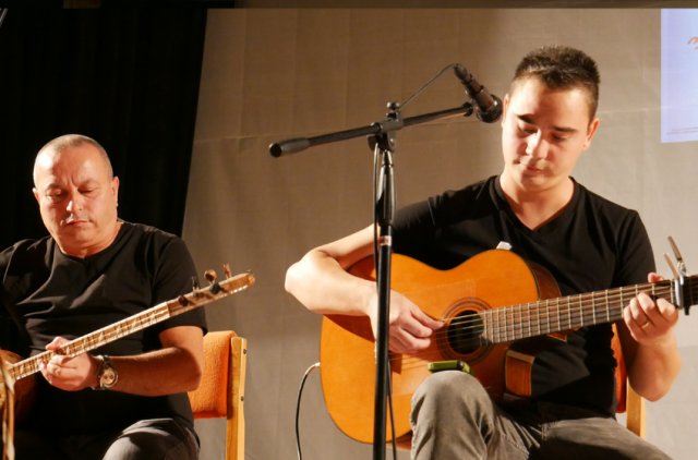 İlter, Sabit Müzik Performansı ile Kalpleri Fethetti